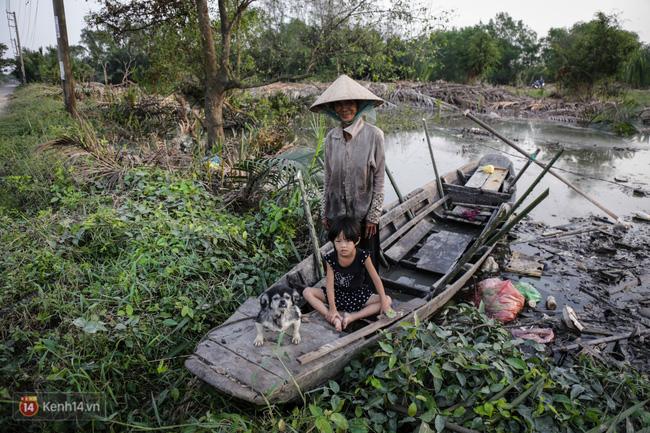 Những đứa trẻ sống trên “ốc đảo” ở Sài Gòn và mơ ước một lần được cùng ba mẹ ra phố đón Tết - Ảnh 6.