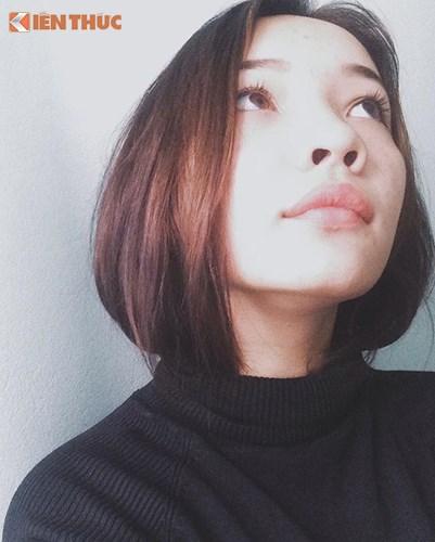 Tìm kiếm trên trang cá nhân của Kamilla Nguyễn, nhiều cư dân mạng cũng khá bất ngờ khi cô bạn 9X xinh đẹp này cũng sở hữu giọng hát ngọt ngào chẳng kém gì nhan sắc của mình.