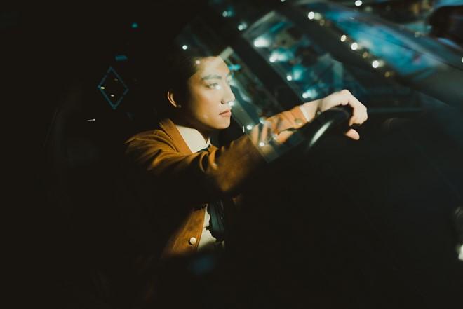 “Nhiều khi khám xong, bất ngờ bệnh nhân nói biết Facebook của mình, rồi đọc cả nickname, tôi cảm thấy khá ngượng”, anh kể.