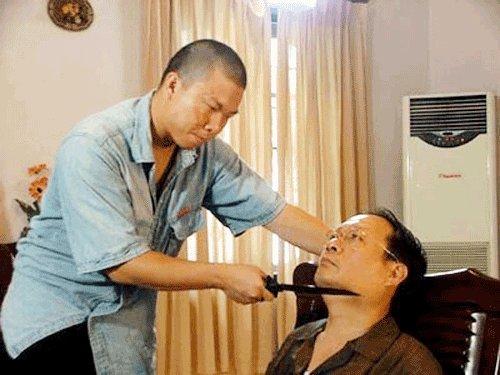 Những chuyện không thể ngờ về diễn viên ‘nhìn đã thấy ghét’ - Ảnh 1.