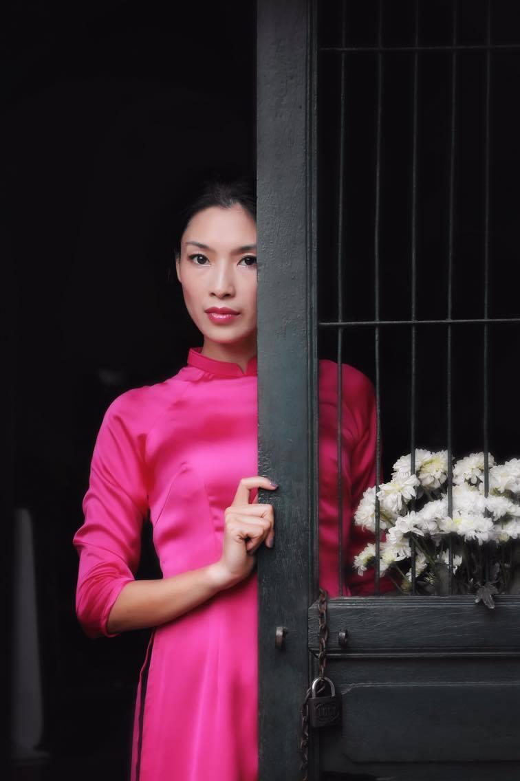 che ao dai cach tan la "mam tom tron socola" nghe danh da hon me dop! - 3