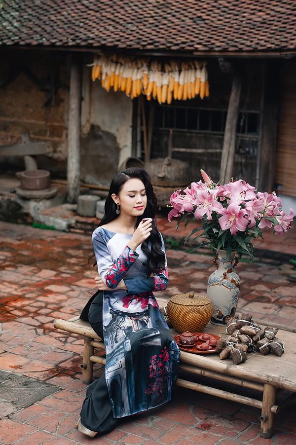 Năm qua là một năm đáng nhớ với Phùng Bảo Ngọc Vân khi cô tham gia cuộc thi Hoa hậu Việt Nam 2016 và để lại ấn tượng đẹp trong lòng công chúng về một cô gái xinh đẹp, trong sáng, học vấn ‘khủng’ nhất trong lịch sử sân chơi nhan sắc quốc gia này.