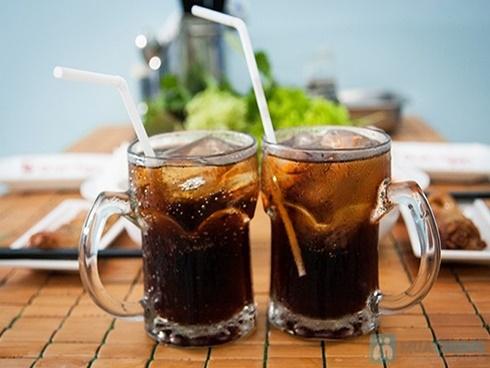 Những loại thực phẩm kết hợp với nước có gas sẽ thành 'thuốc độc'