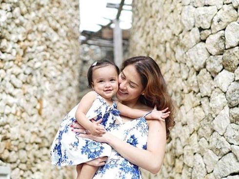 Váy áo hàng hiệu của con gái mỹ nhân đẹp nhất Philippines