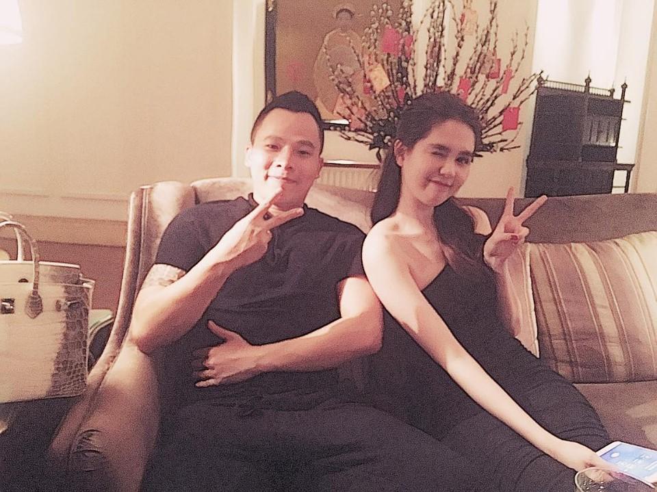 Khắc Tiệp - Ngọc Trinh: cặp bài trùng nổi bật của showbiz Việt, hai người dường như là hạnh phúc và may mắn khi đã đồng hành cùng nhau suốt 10 năm qua.