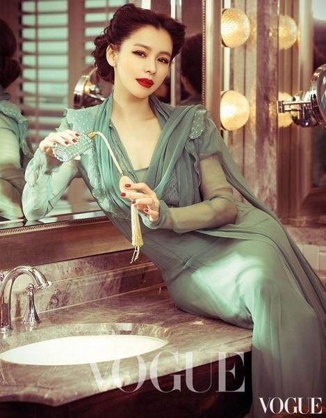 Lam Tam Nhu vua sinh con da len trang bia tap chi hinh anh 8