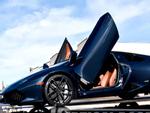 Siêu xe Lamborghini Huracan lắp cửa cắt kéo như Aventador