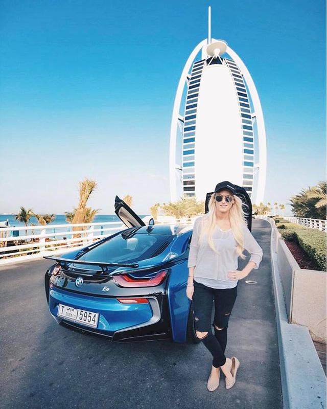 Xem hot girl thuần phục siêu xe Lamborghini Huracan mui trần dễ như ăn kẹo - Ảnh 5.