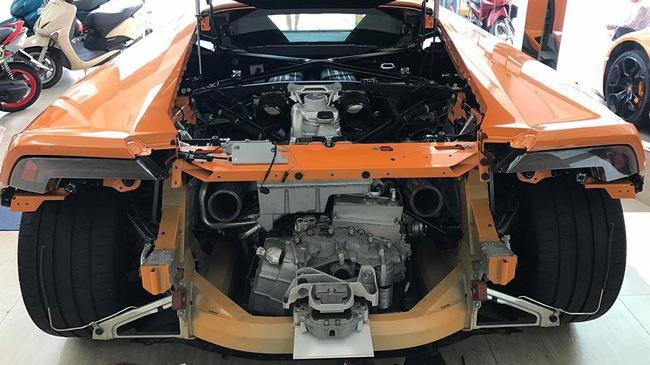 Siêu xe Lamborghini Huracan độ hàng độc tiếp tục lên đồ chơi