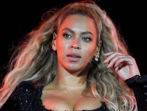 Beyonce đối diện án phạt 20 triệu USD vì lấy cắp nhạc