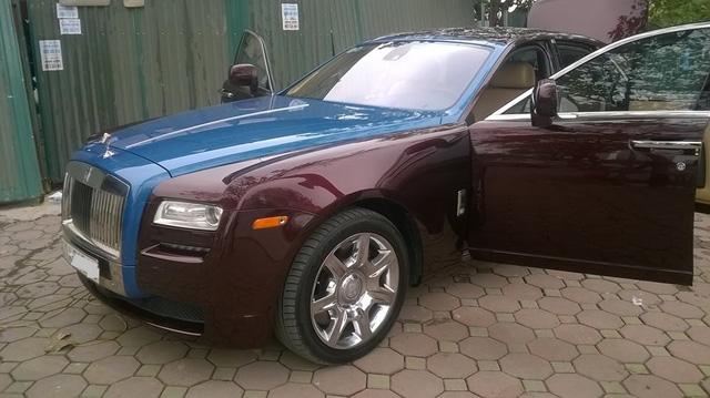 Rolls-Royce Ghost phối màu lạ của đại gia Hà thành - Ảnh 1.