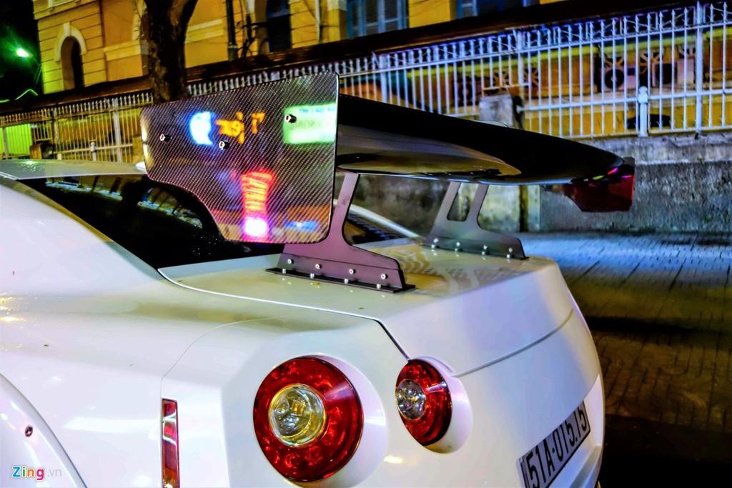 Xe the thao Nissan GT-R do than rong kieu Nhat tai Sai Gon hinh anh 5