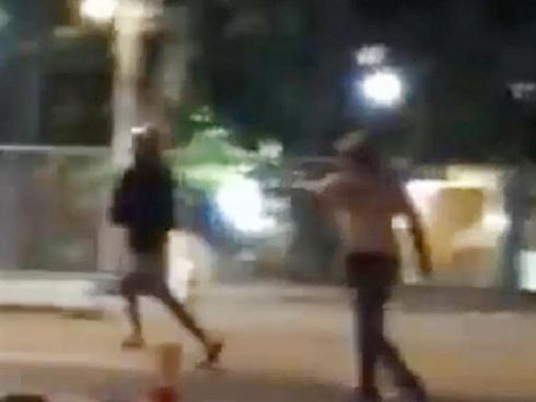 Hàng chục thanh niên chém nhau như phim hành động-2