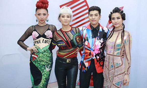 Kết quả hình ảnh cho thời trang huân luyện viên the voice