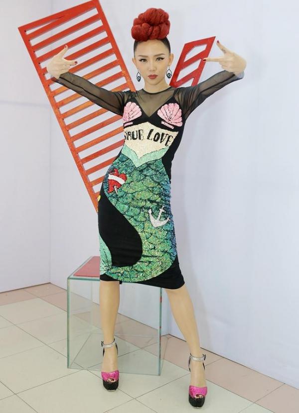 Tóc tiên để tóc cực dị The Voice 2017