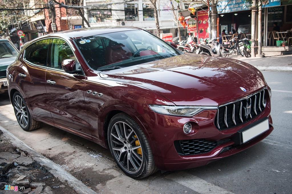 Maserati Levante mau la gia hon 5 ty lan banh tai Ha Noi hinh anh 4