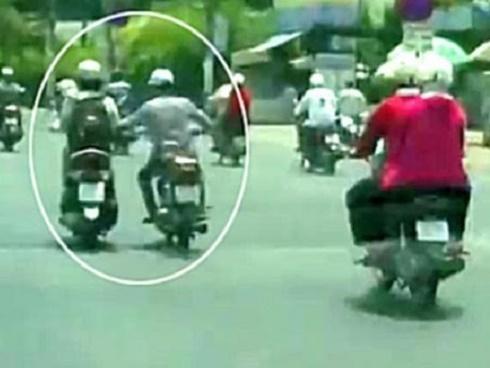 Mẹ tử vong, con gái động thai vì bị cướp giật túi xách