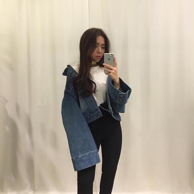 Trời ấm dần lên rồi, chuẩn bị lôi denim jacket ra diện thôi các cô nàng - Ảnh 5.