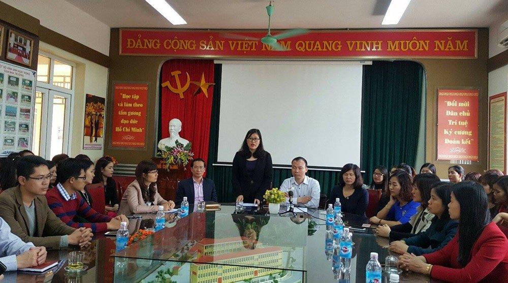 tai nạn trường tiểu học nam trung yên, cách chức hiệu trưởng, hiệu trưởng tạ thị bích ngọc, cháu Trần Chí Kiên, học sinh gãy xương đùi