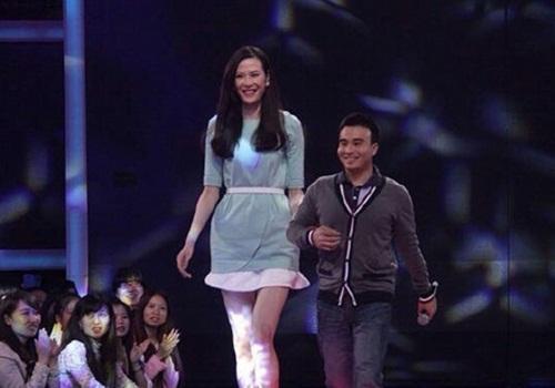 chan dài 2 met xinh dep tiet lo ly do