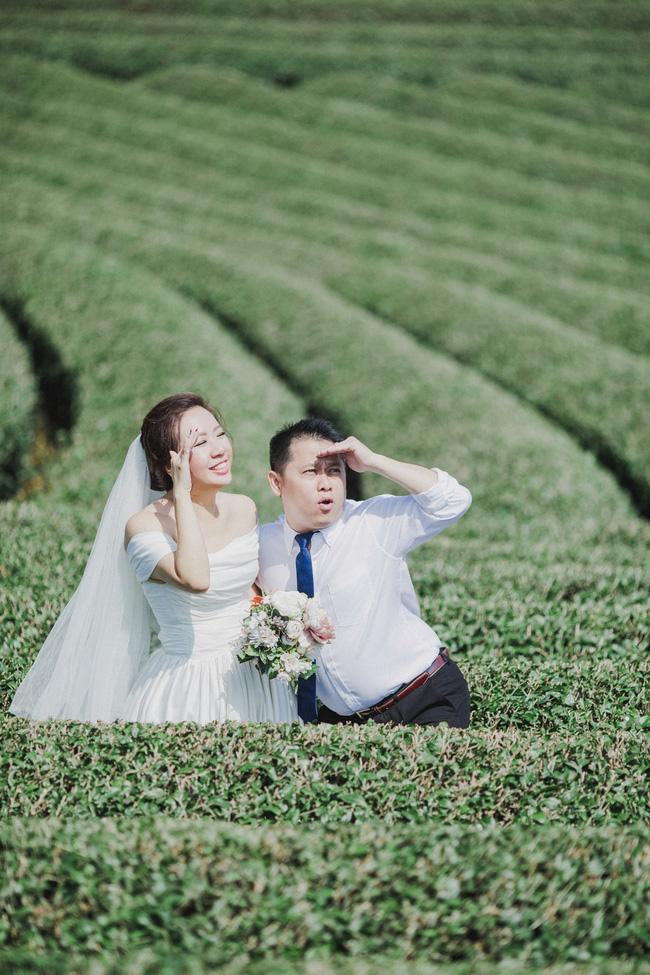 Cặp đôi ngoại quốc chung nhau tiết kiệm tiền làm đám cưới, tới Mộc Châu lưu dấu hình ảnh ngày chung đôi - Ảnh 8.