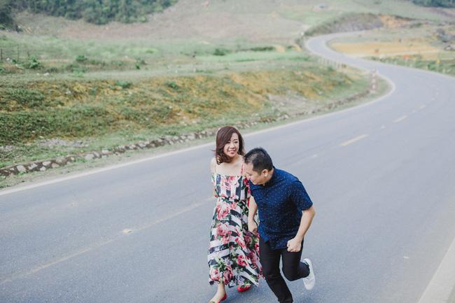 Cặp đôi ngoại quốc chung nhau tiết kiệm tiền làm đám cưới, tới Mộc Châu lưu dấu hình ảnh ngày chung đôi - Ảnh 2.