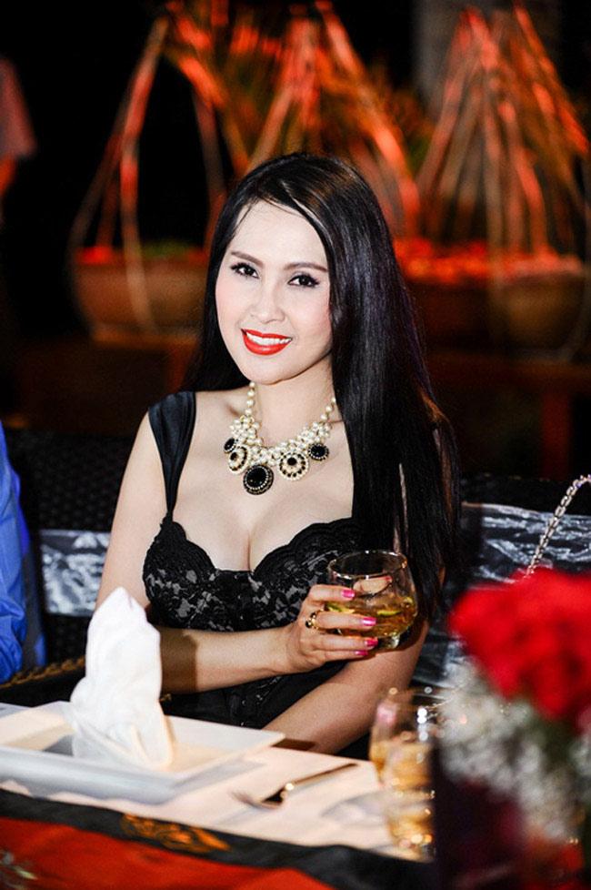 sau 13 nam, "gai nhay" minh thu van giu vung thuong hieu mac sen - 9