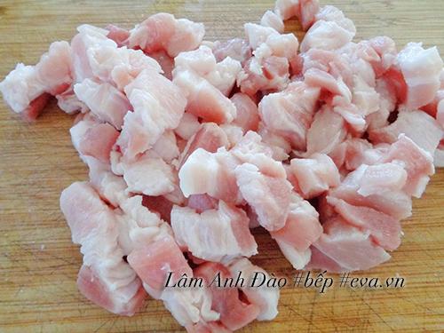 Lanh the nay thuong thuc thit ba chi xao dua mon thi con gi bang