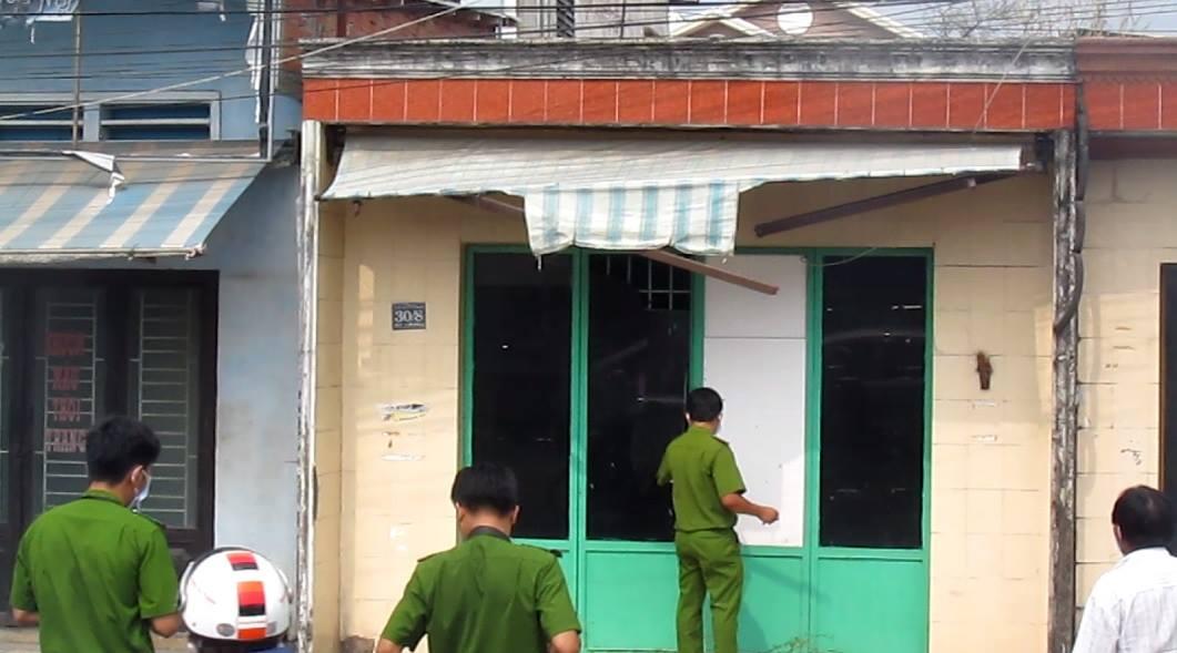 Bắt quả tang vợ ngủ cùng trai trẻ, cụ ông đánh chết tình địch - 1