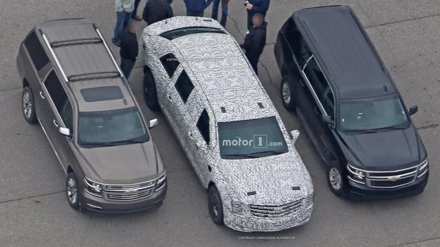 Limousine bọc thép chống đạn của Tổng thống Donald Trump tiếp tục lộ diện - Ảnh 6.