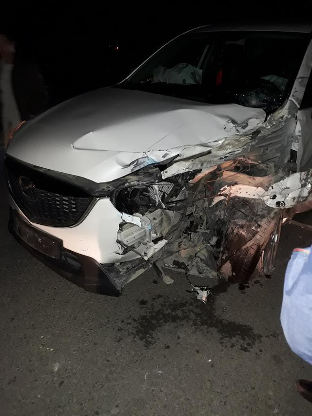 Yamaha Exciter đấu đầu Mazda CX-5, hai người tử vong - Ảnh 2.