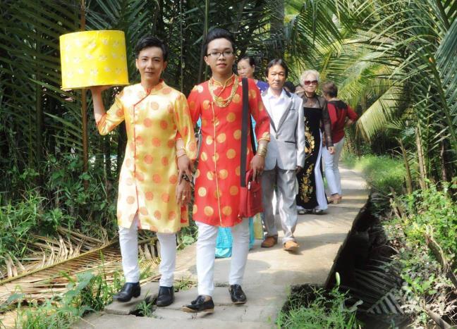 Dam cuoi dac biet cua cap doi dong tinh o Tien Giang