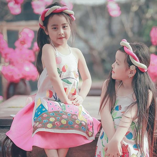 co be 6 tuoi co guong mat xinh nhu hoa hau hinh anh 6