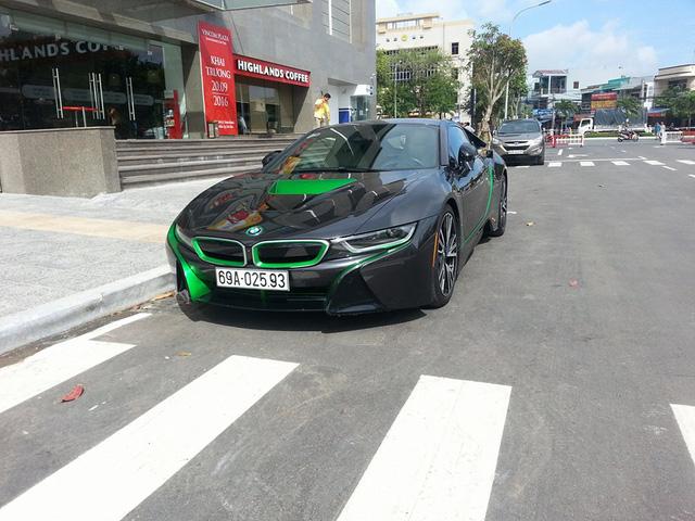 Các thiếu gia miền Tây thu nạp thêm xe sang BMW i8 - Ảnh 3.