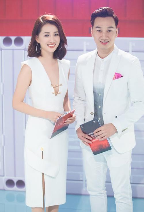 btv quynh chi "lot xac" tai the remix khien nguoi ham mo tron mat thich thu - 2