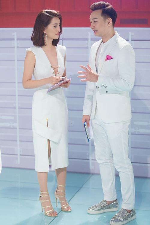 btv quynh chi "lot xac" tai the remix khien nguoi ham mo tron mat thich thu - 3