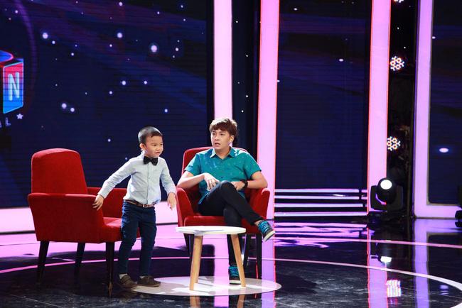 Những bí mật thú vị của thánh nói 4 tuổi biết cả thế giới - Ảnh 1.