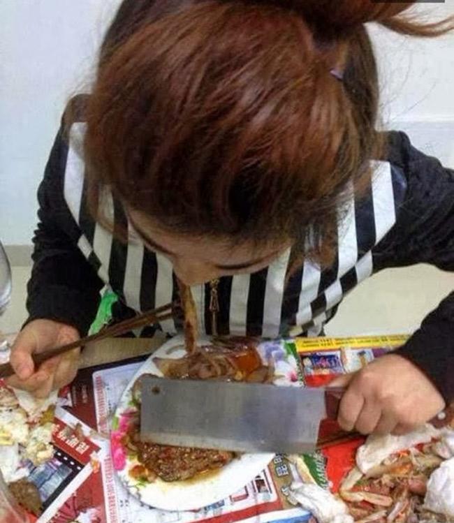 Người cá tính nên ăn cũng phải "mạnh mẽ".