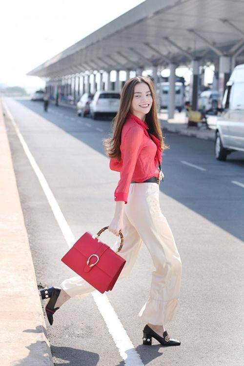 hoa hau do my linh dung giay hieu xa xi voi loat sao quoc te - 6