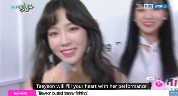 Music Bank cho câu chửi Taeyeon của fan TWICE lên sóng truyền hình - Ảnh 3.