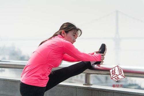 nu phap y xinh dep van e vi cong viec qua ghe ron hinh anh 7