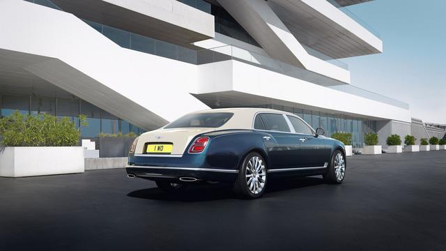 Bentley Mulsanne phiên bản vàng và bạc trình làng - Ảnh 4.