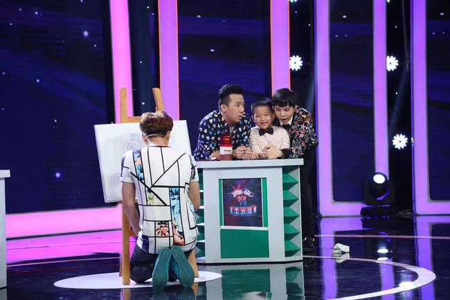 Thần đồng 7 tuổi giải toán nhanh hơn cả Trấn Thành bấm máy tính-5