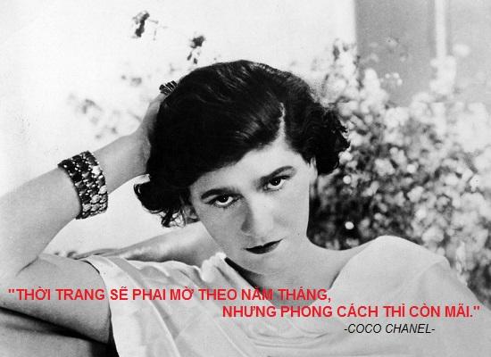 Coco Chanel (1883 - 1971), biểu tượng huyền thoại của làng mốt thế giới đã khẳng định tên tuổi và uy quyền của phái nữ trong ngành công nghiệp thời trang. Bà chính là người sáng tập thương hiệu thời trang cao cấp nổi tiếng Chanel.