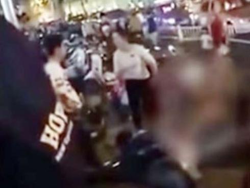 Video: Cô gái phũ phàng từ chối lời cầu hôn vì nhà bạn trai không có toilet