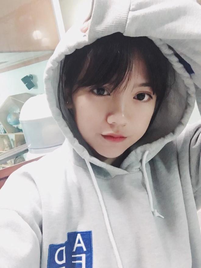 Nu sinh 17 tuoi noi tieng voi kha nang doc rap va tu sang tac hinh anh 3