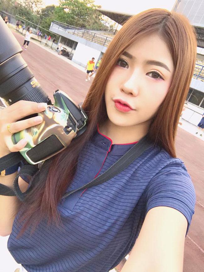 Chia sẻ hình ảnh toàn thân bị đánh bầm dập lên Facebook cá nhân, cô gái xinh đẹp sống và làm việc tại Bangkok (Thái Lan) khiến cộng đồng mạng châu Á xôn xao.