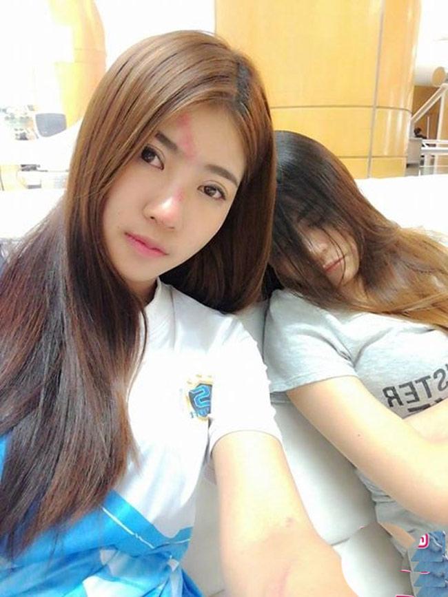 "Mỗi câu chuyện trong quá khứ đều nhắc tôi không bao giờ được quên sự tử tế. Tôi không xấu hổ vì điều gì", Jarupak nói.