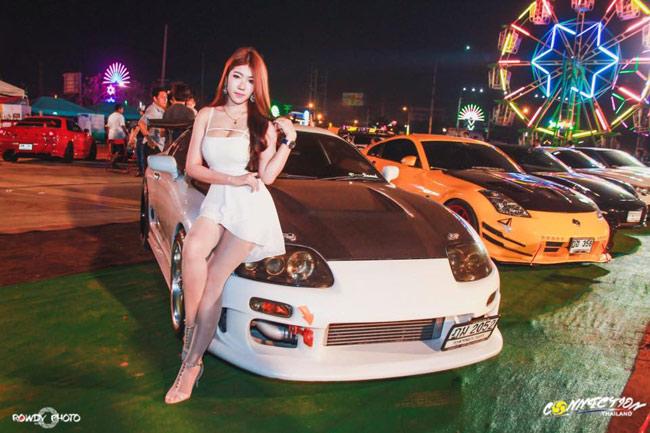 Màn nói dối của Jarupak không may bị bạn trai phát hiện. Cả hai to tiếng với nhau và cô nàng quyết định nói lời chia tay.