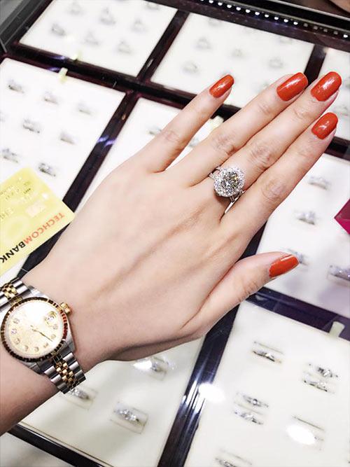 3 sao viet duoc chong chieu nhat hien nay, ai cung phai "ghen ty" - 6